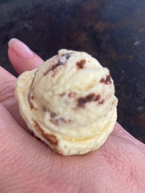 Q-POT ice cream ring - fudge swirl